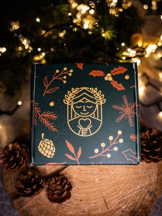 Není nic lepšího než obdarovat svého nejbližšího něčím krásným. ✨🤍 A my si myslíme, že naše přírodní kosmetika může být to...